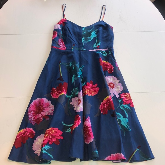 Banana Republic Dresses & Skirts - Banana republic new with tag dress!!